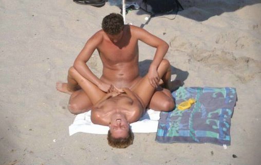 508px x 322px - Mature Couple Having Sex on Public Beach Photo